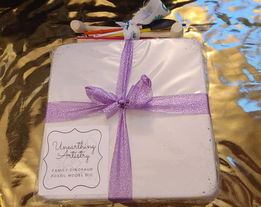 Family Dinosaur Fossil Model Kit