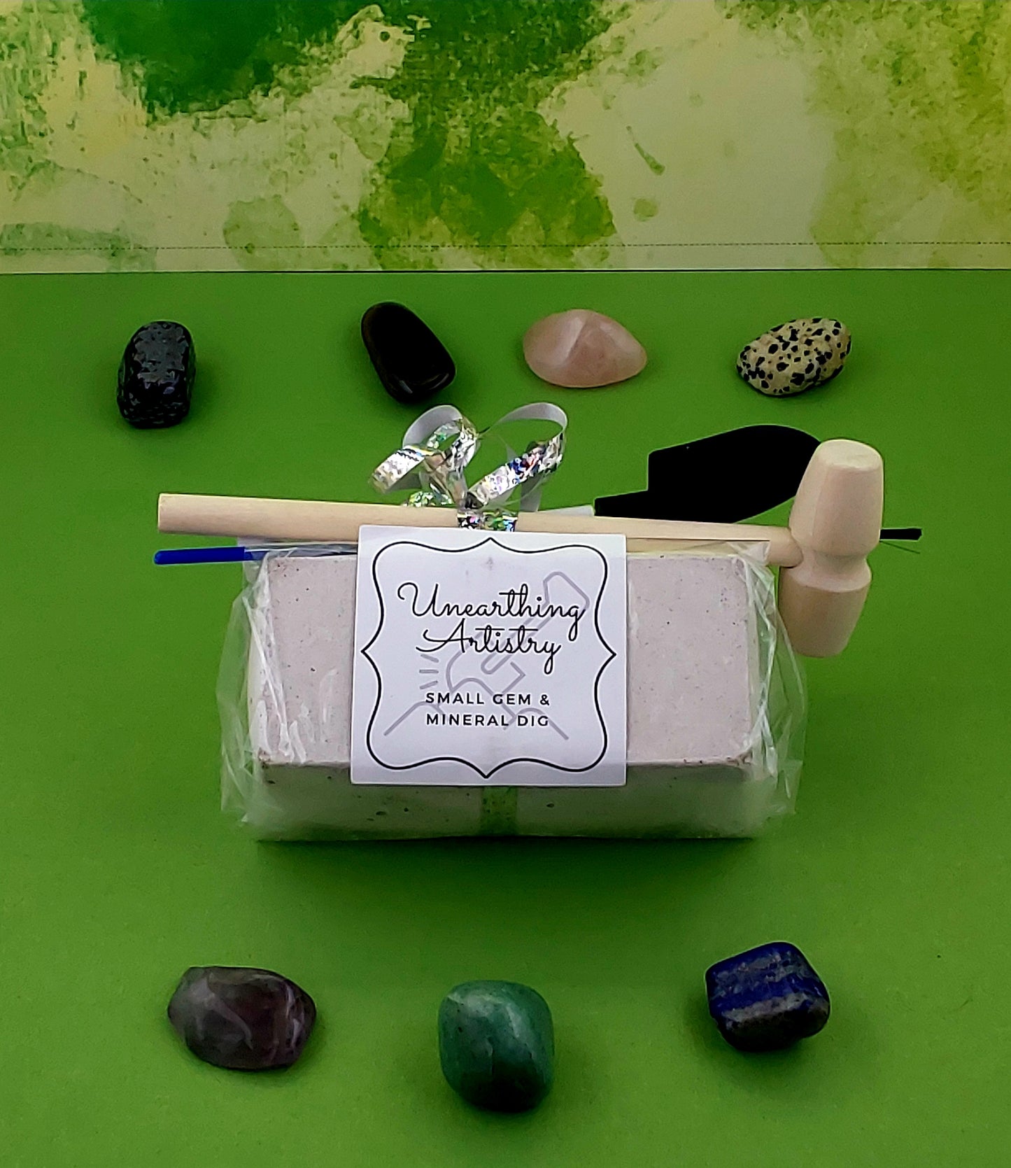 Small Gem & Mineral Kit